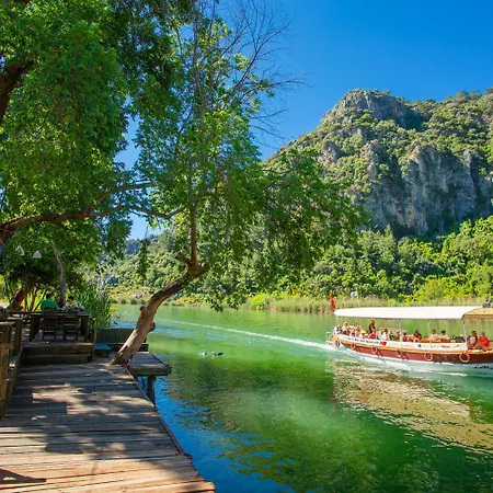 Grand Yasar 4 Βίλα *