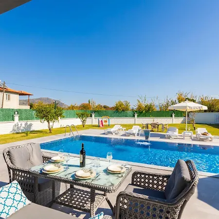 Grand Yasar 4 Villa Okcular