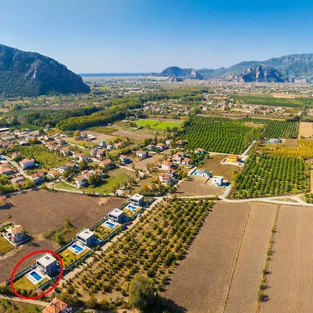 Villa Grand Yasar 4 *