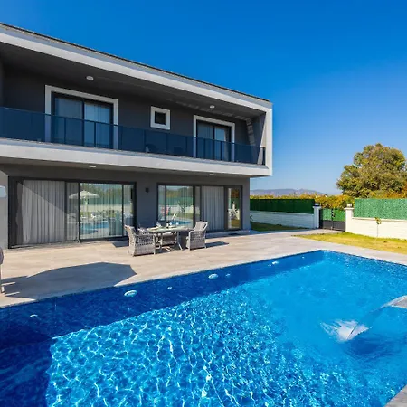 Villa Grand Yasar 4 Okcular