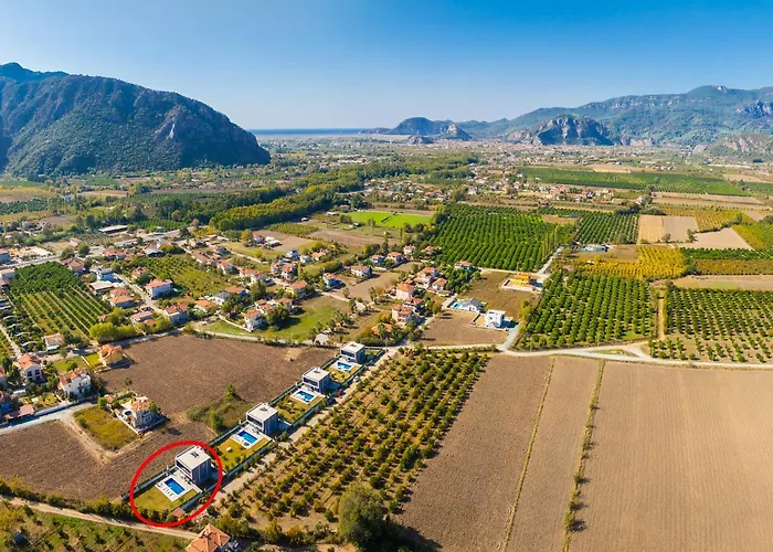 Βίλα Grand Yasar 4 *