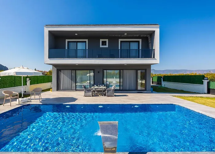 Βίλα Grand Yasar 4 Okcular